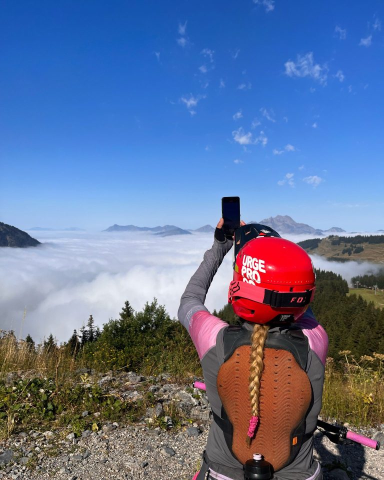 E8A4C039-D35E-4A0C-9116-02F6C3681551