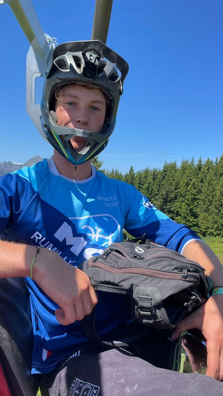 WhatsApp Image 2024-07-31 à 22.23.21_84a2244f